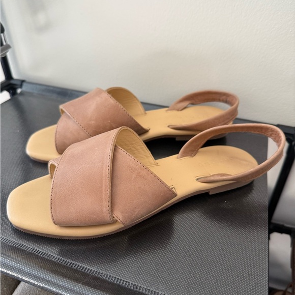 Nisolo All-Day Cross Strap Sandal - Almond - Picture 5 of 9